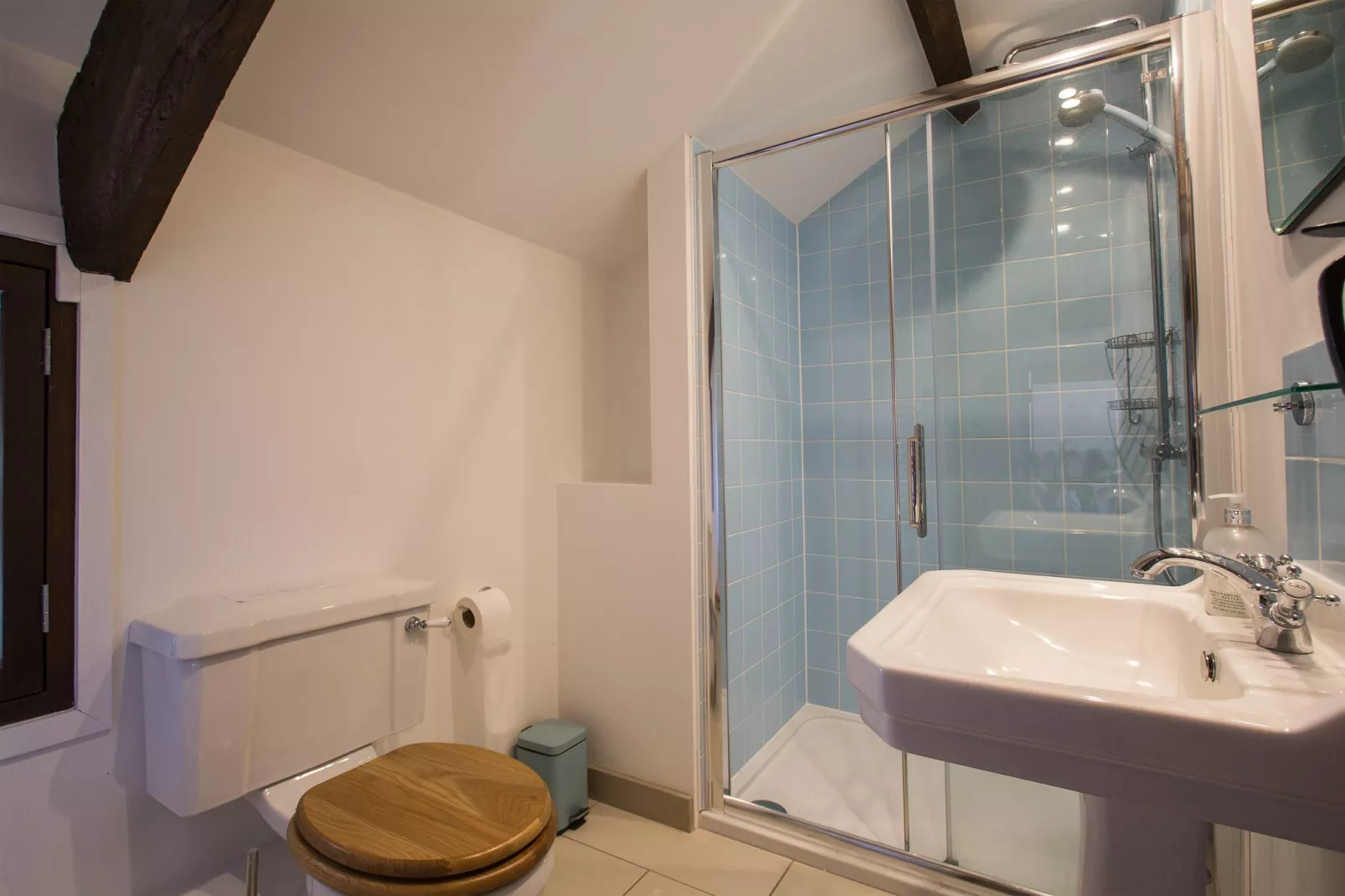 Ida-Bathroom