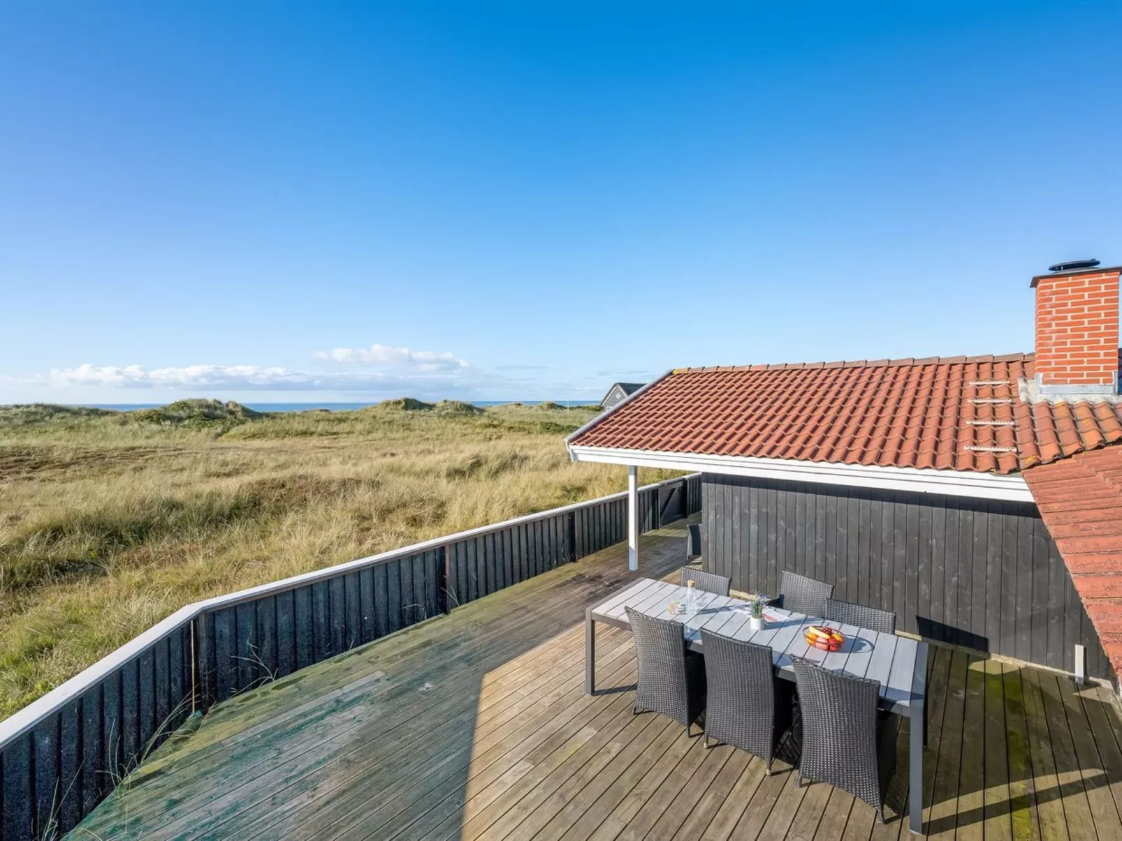 "Jaana" - 10m from the sea - Outside