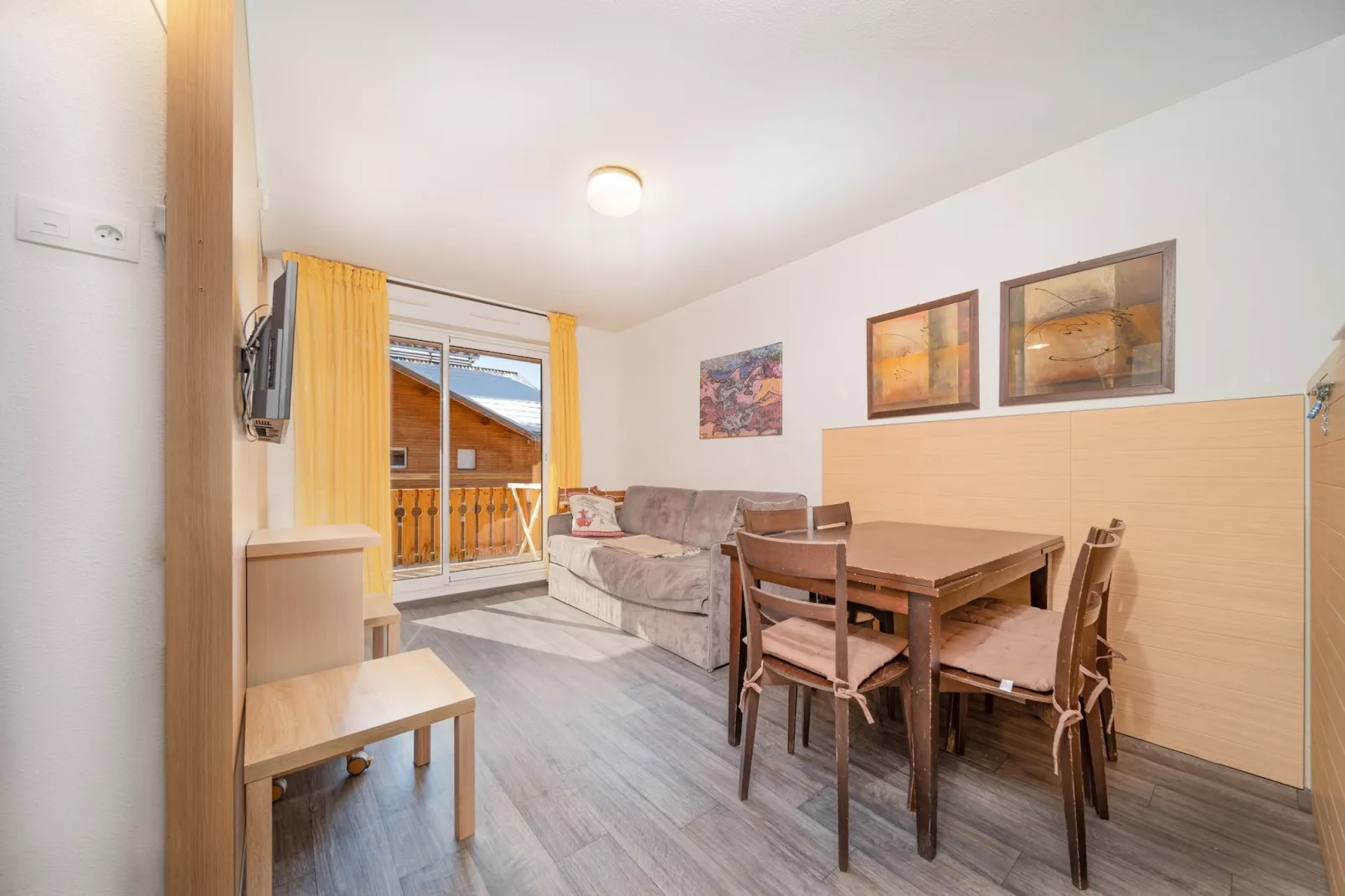 C. du Verdon N°3401 - 2P6 - Esszimmer