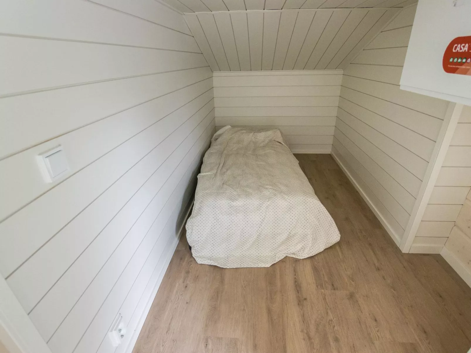 Rikinänranta b-Dedans