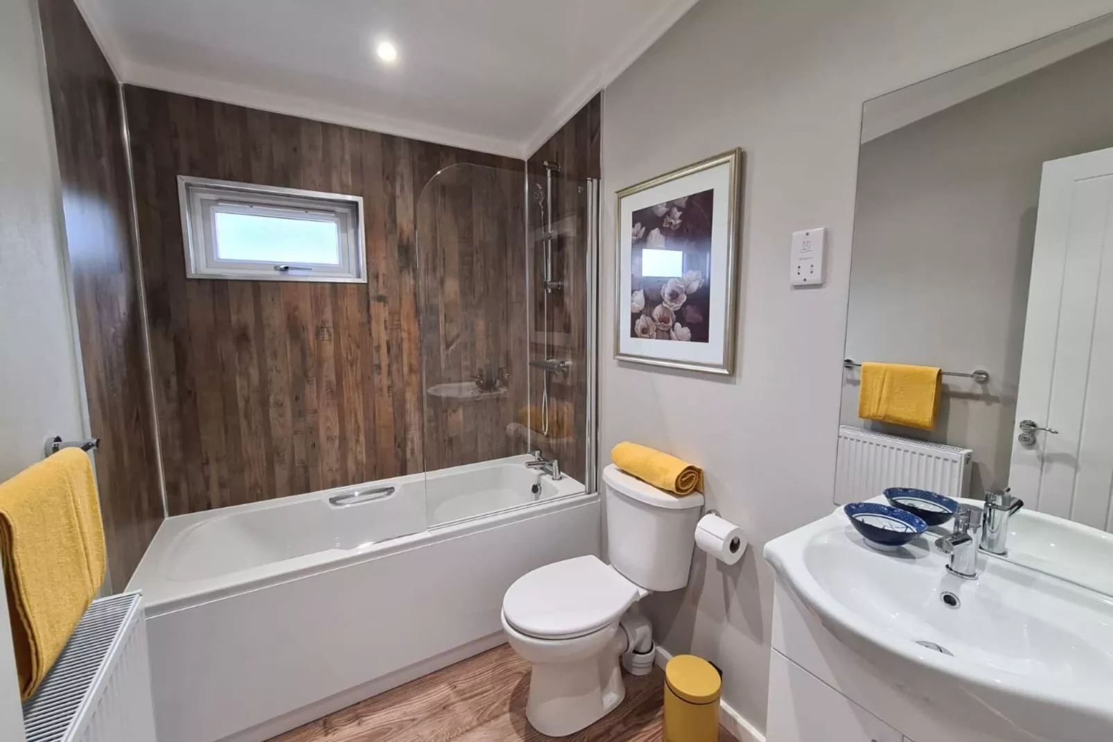 New Puddledock-Bathroom
