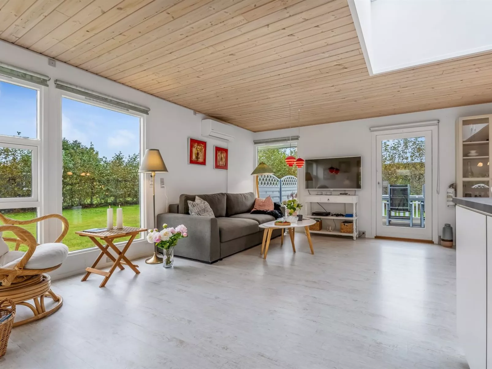 "Einari" - 500m from the sea - Inside