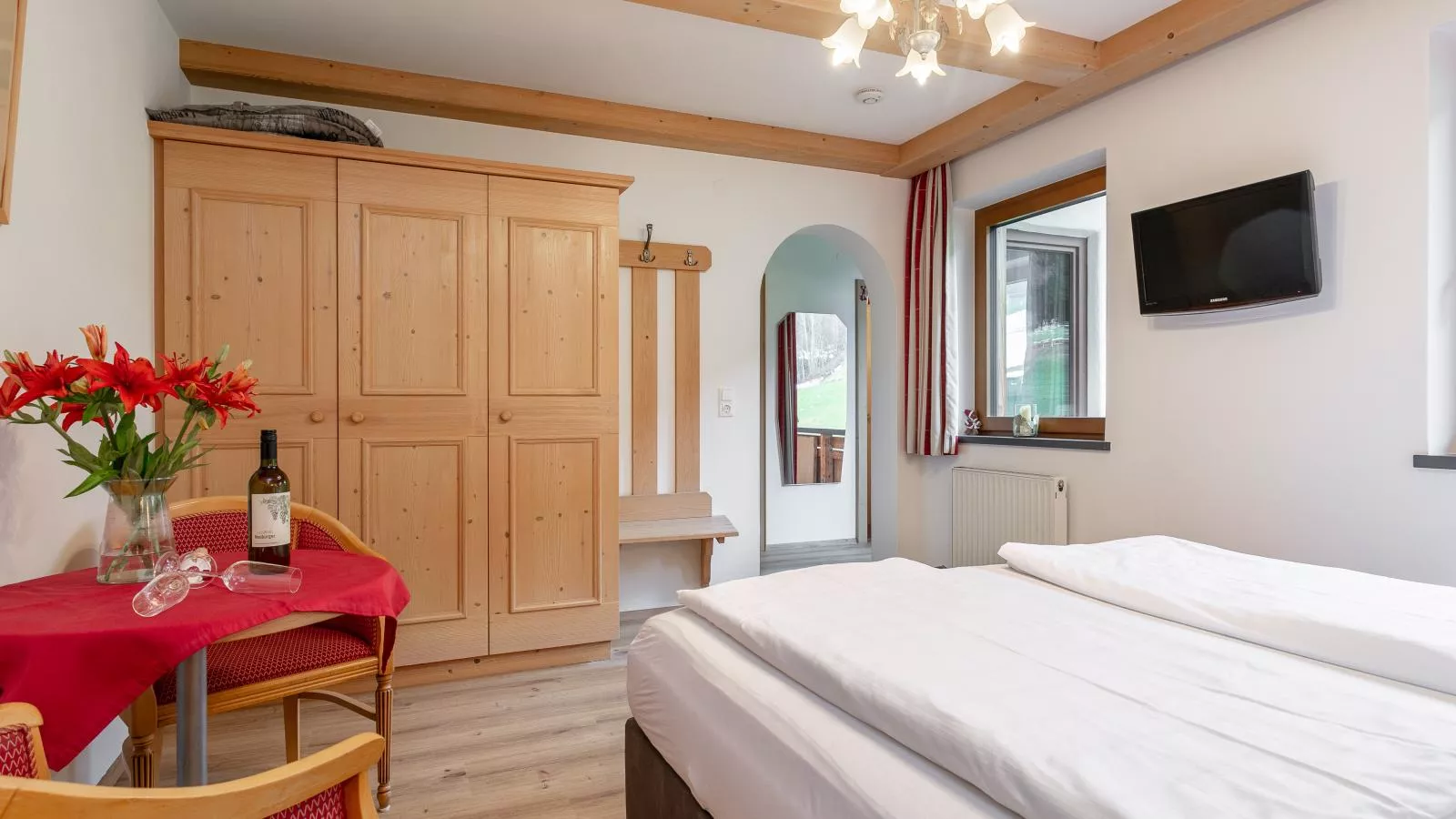 Landhaus Marchfeld Top 1  Top 2 - Bedroom