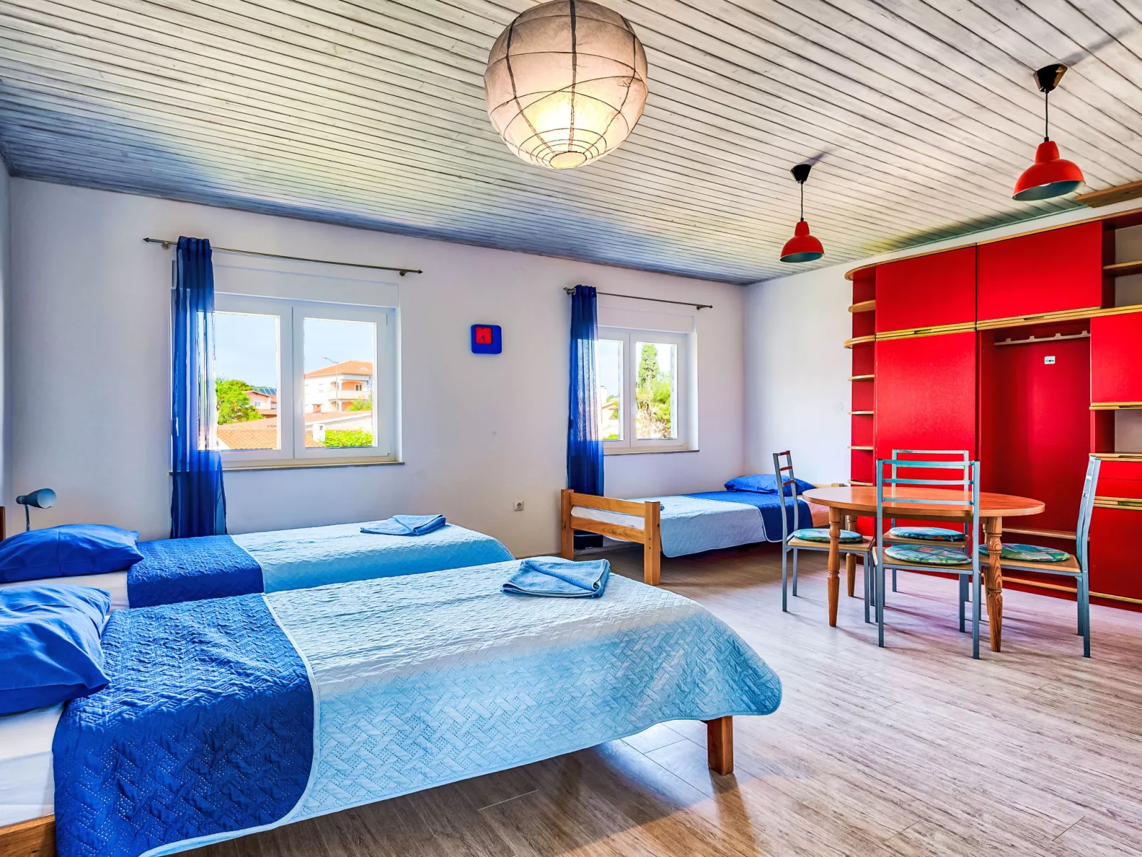 Villa mit Garten, Grill und Terrasse - Inside