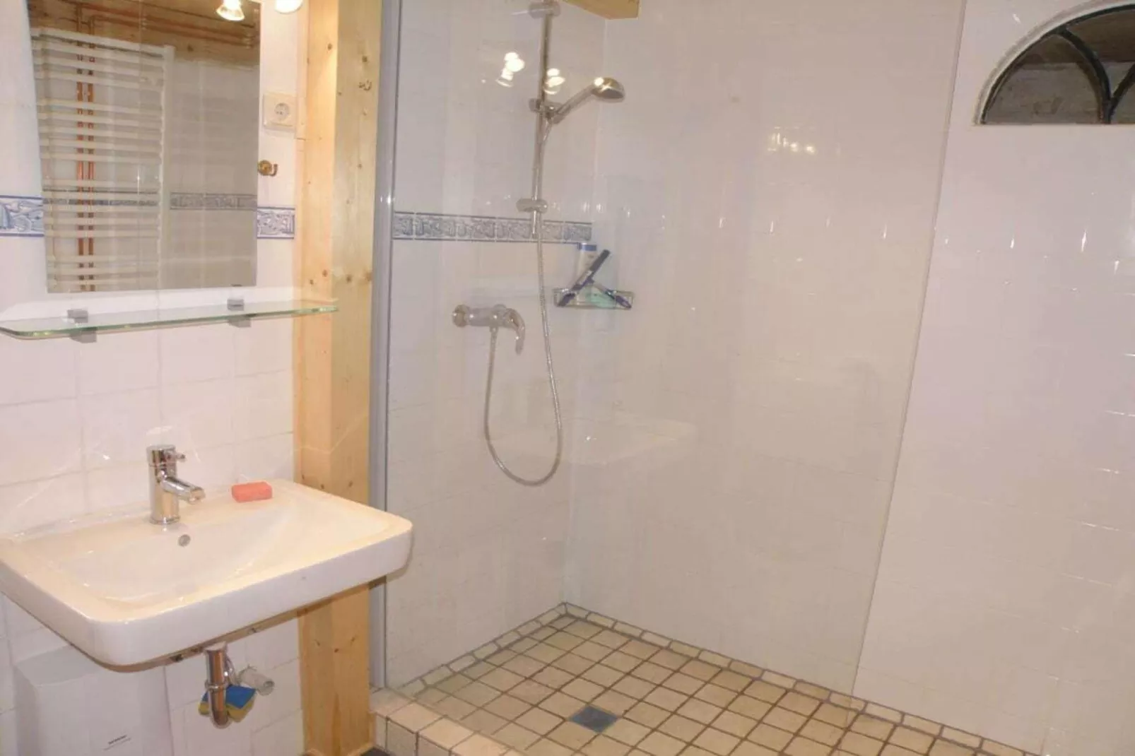 81405-Salle de bain