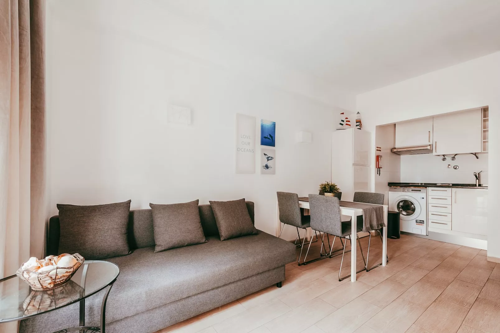 Beach House By Gt House-Living room