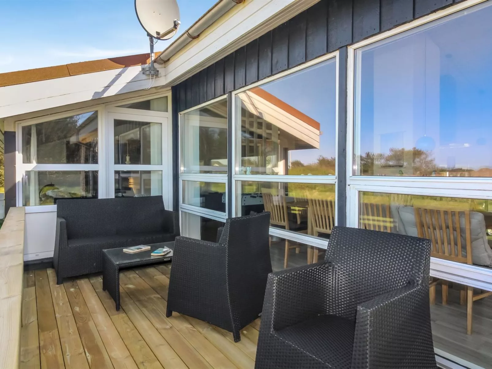 "Peder" - 700m from the sea-Outside