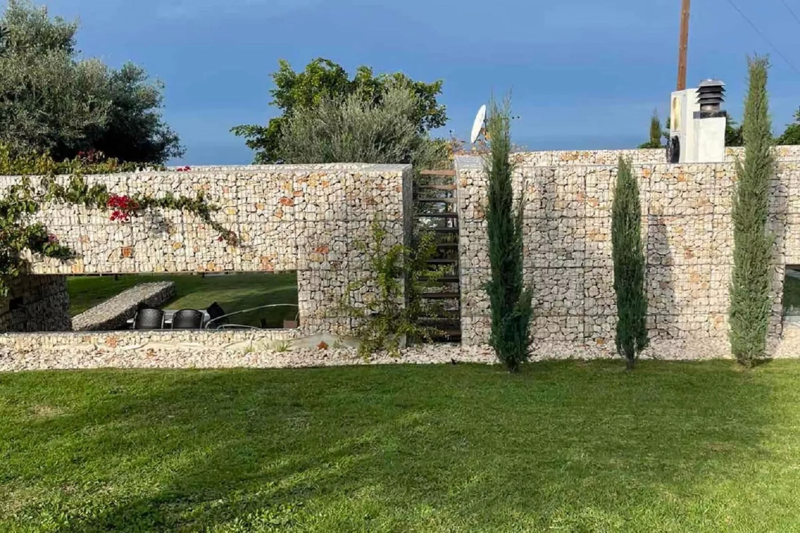 Luxury Villa at Vrahniou-Gardens summer