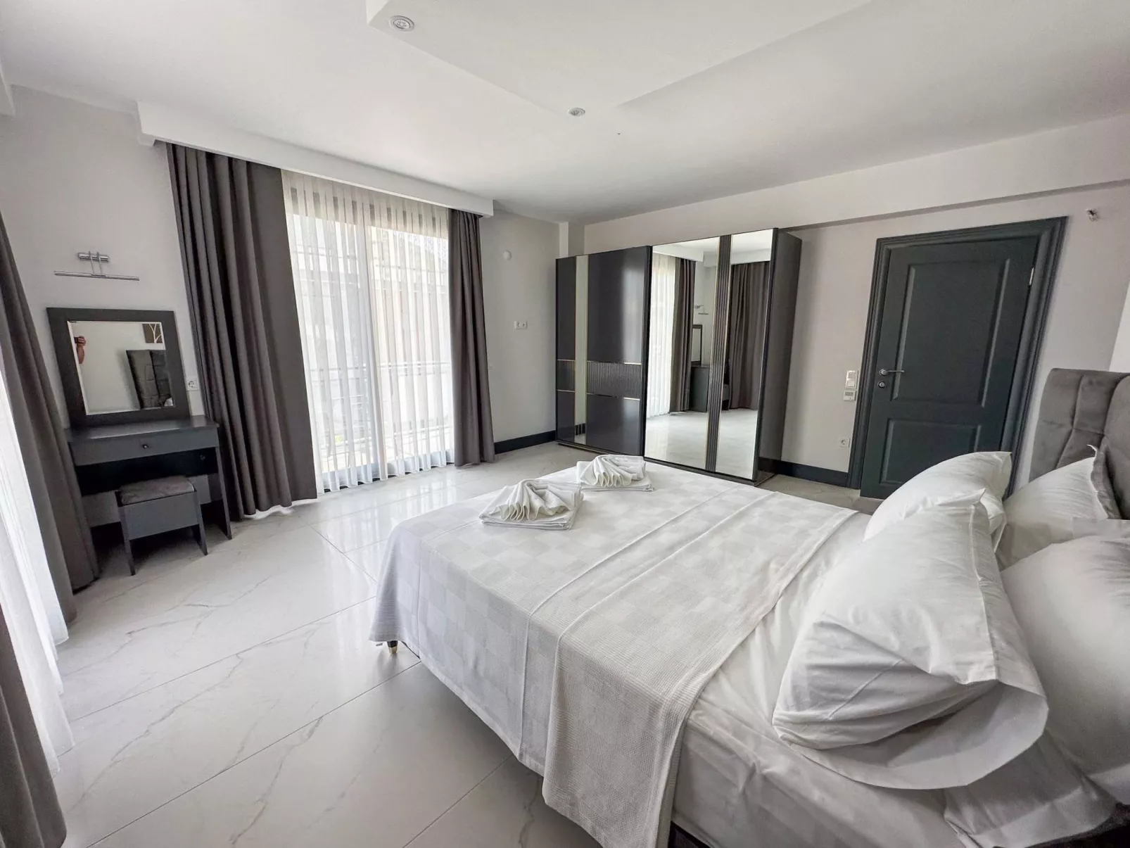 Villa Galaxy-Image-tags.info