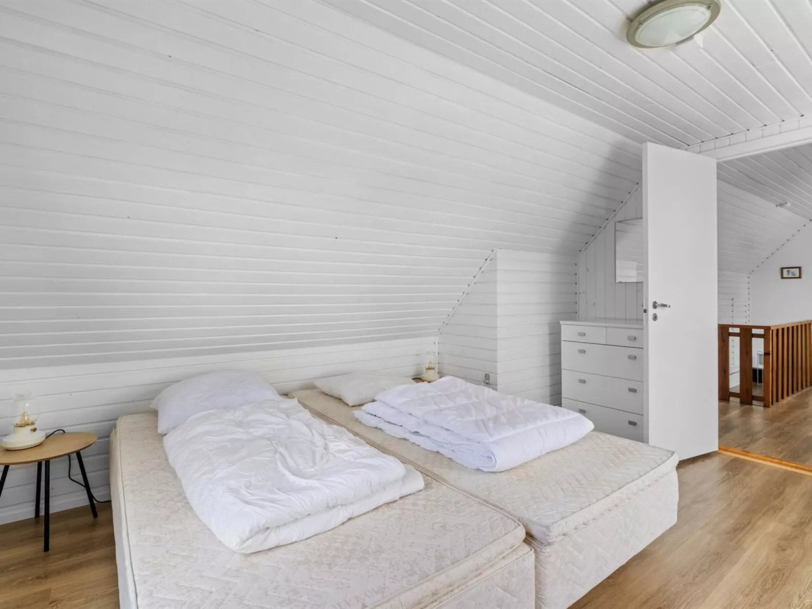 "Ina" - 210m from the sea-Drinnen