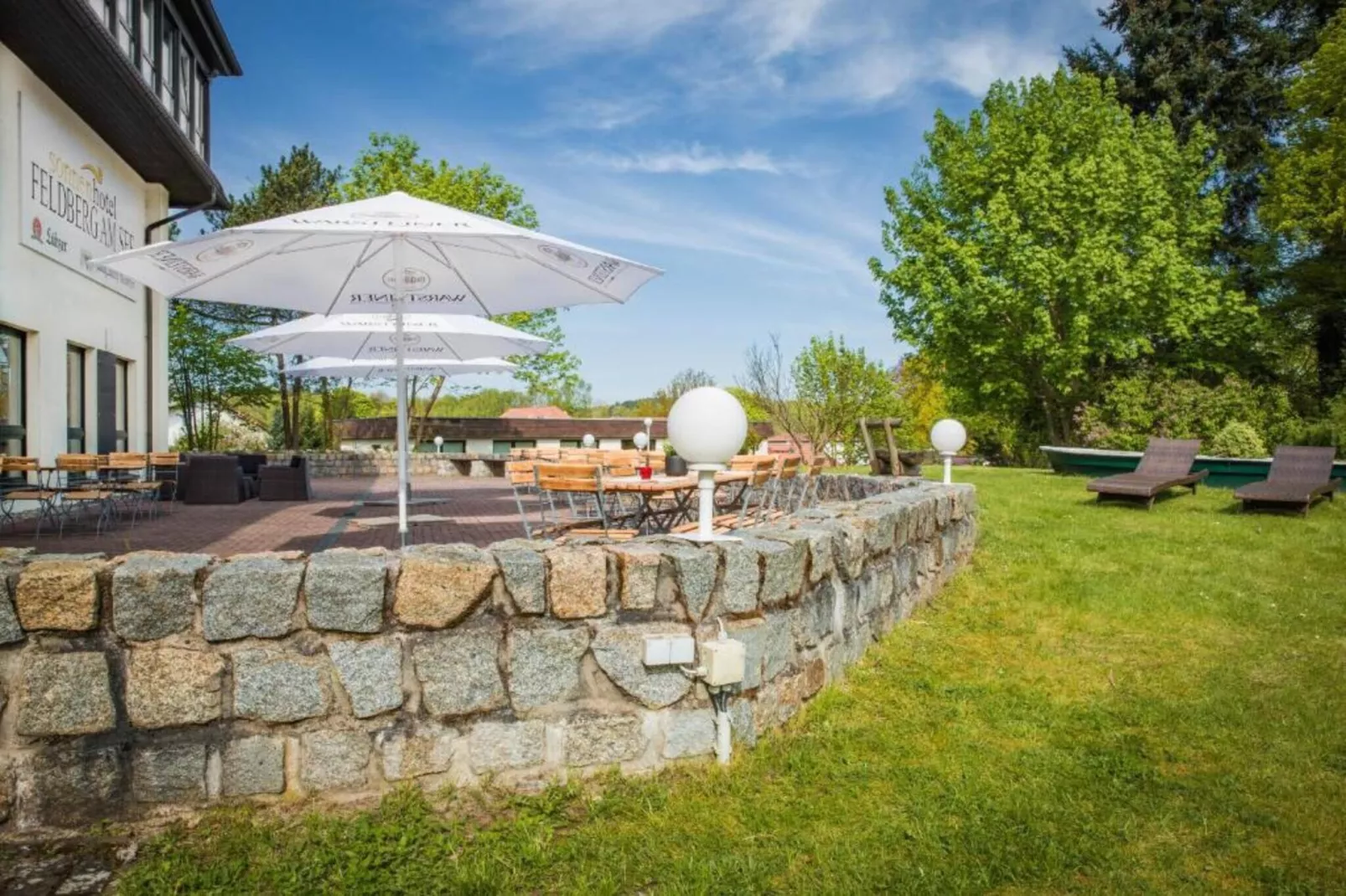 Standard Suite Room-Jardins en été