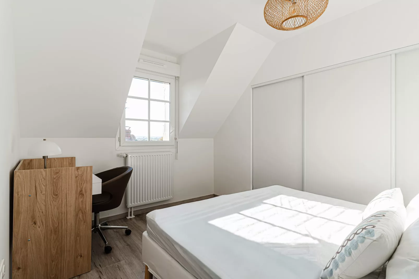 DEAUVILLE BEN LIONEL-Untagged