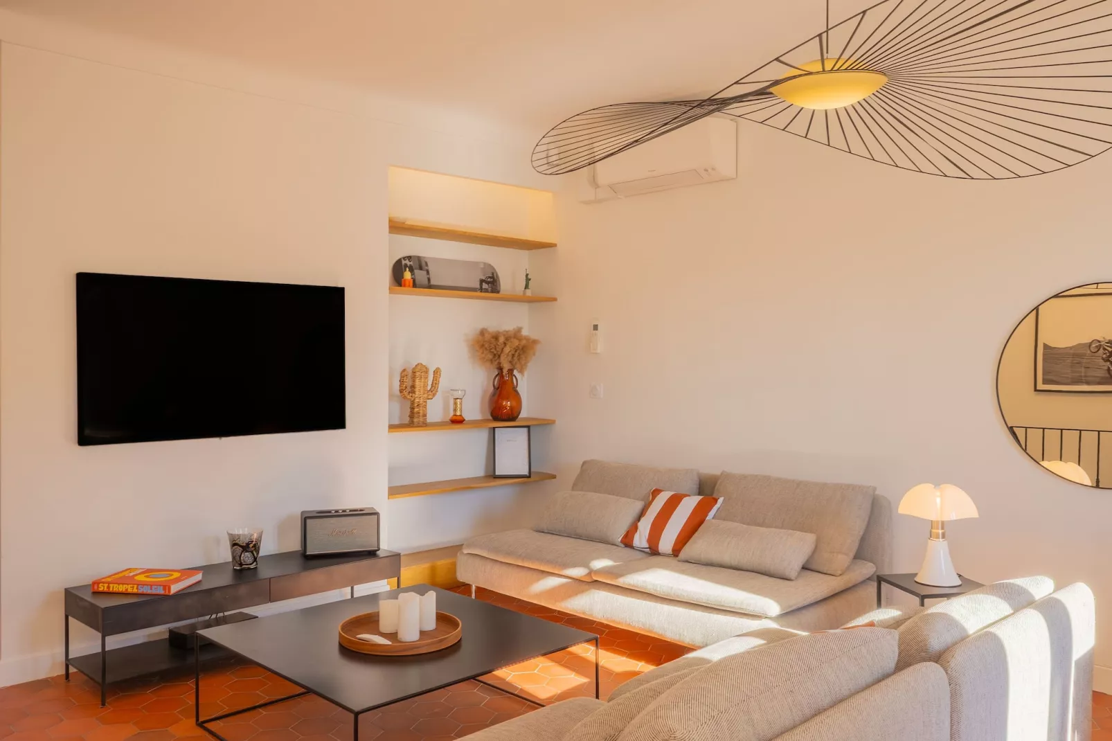 AW-32-LOUIS-BLANC-Untagged