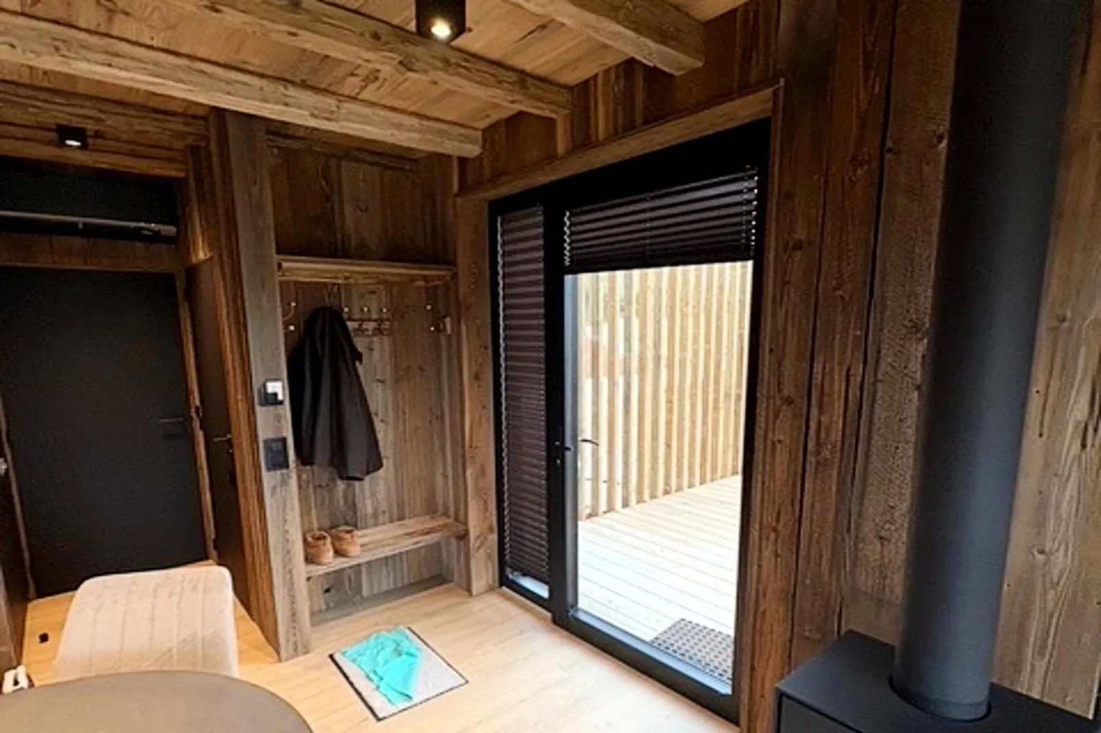 Lodges by Val 1-Hall & reception