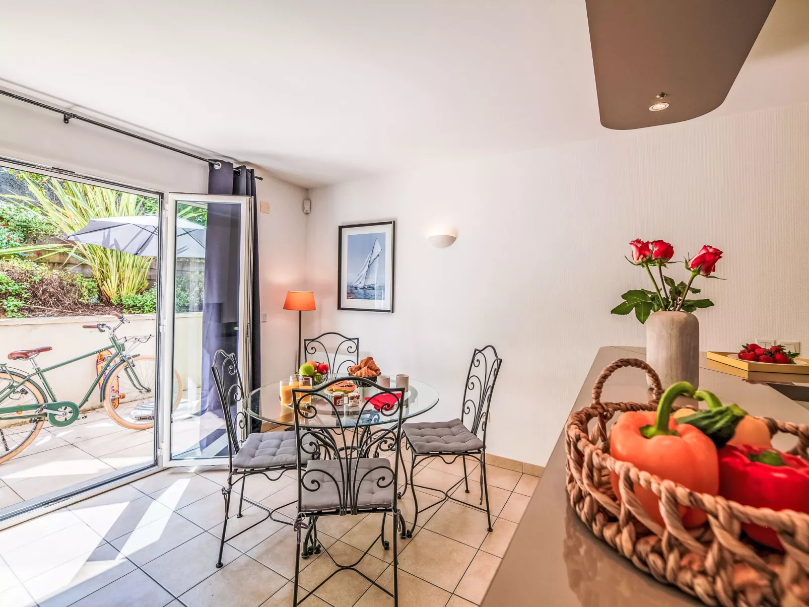 Le Jardin Mauresque-Inside