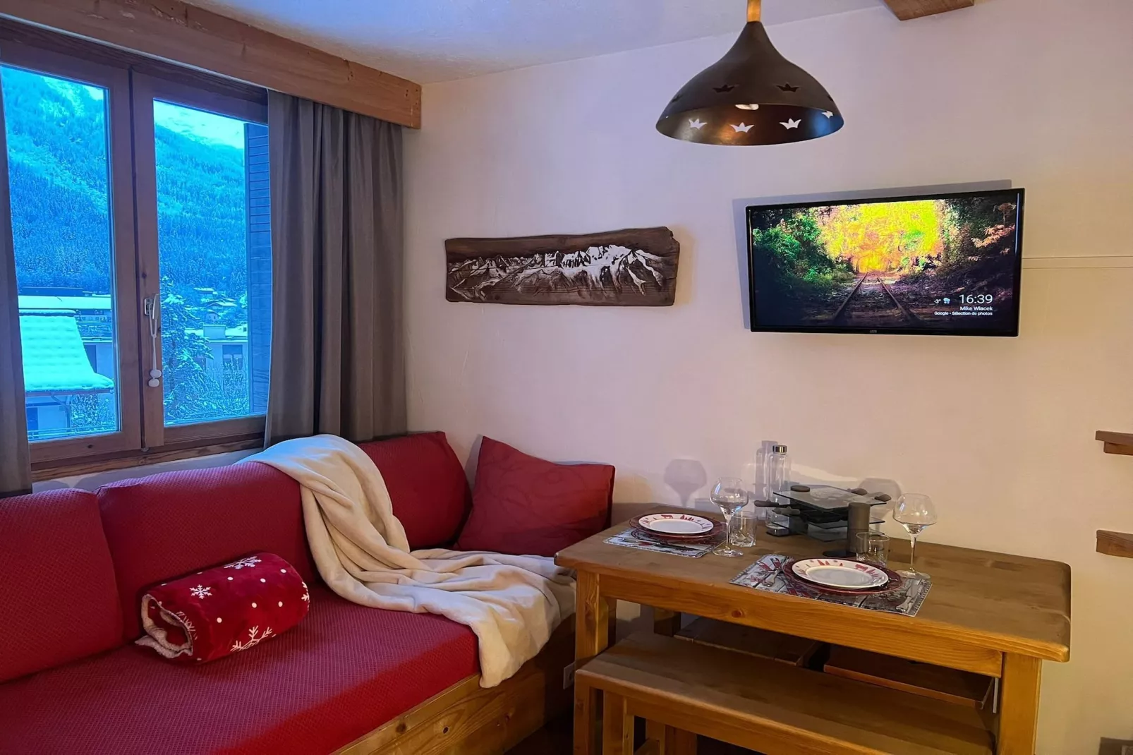 Champagne Powder-Living room