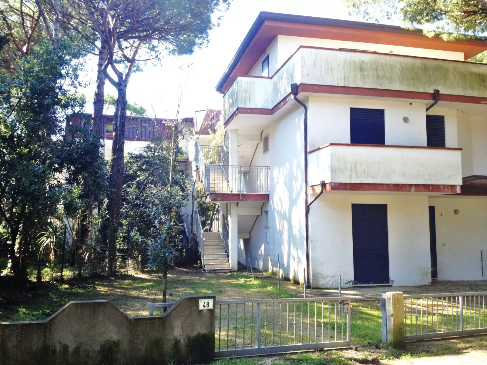 Adriana Salici-Outside