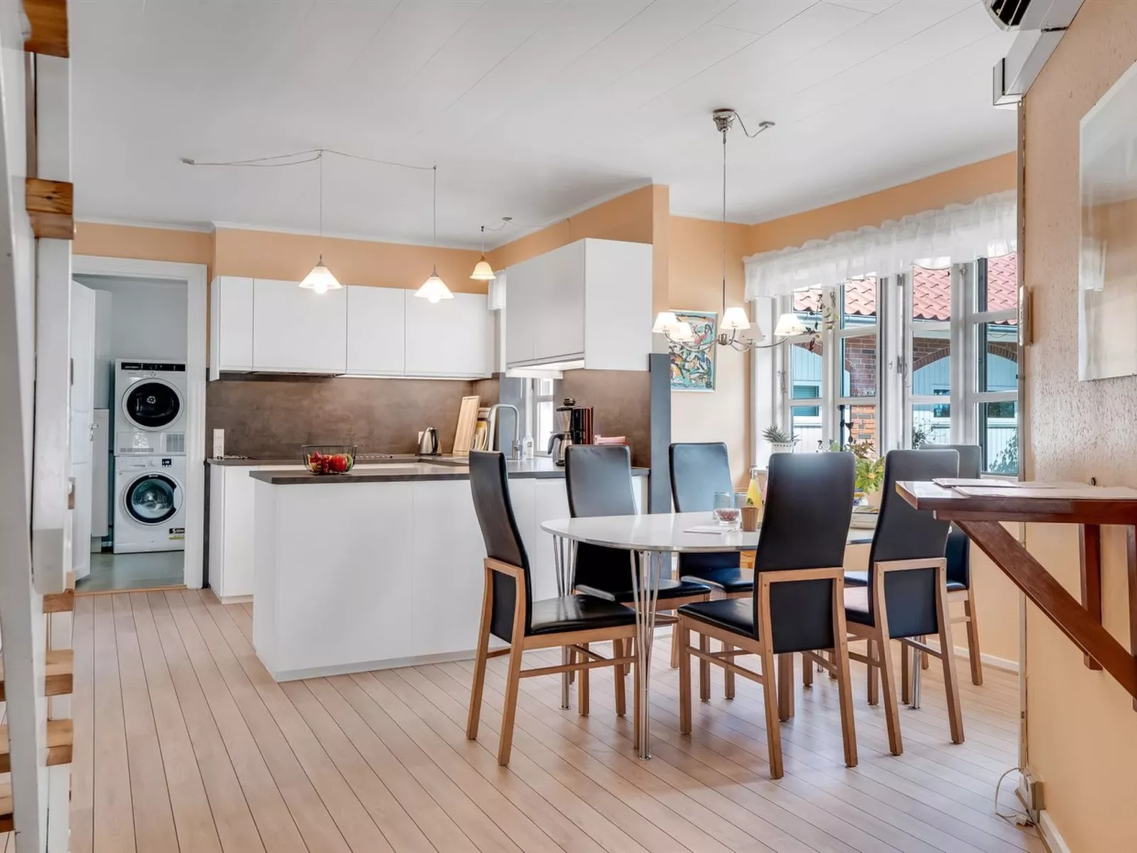 "Virve" - 100m to the fjord - Dedans