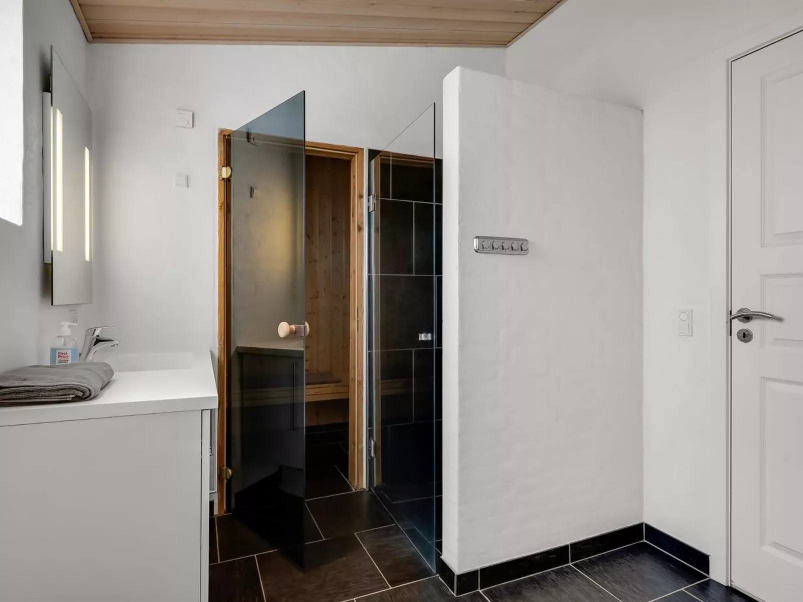 "Donco" - 3.2km from the sea - Inside