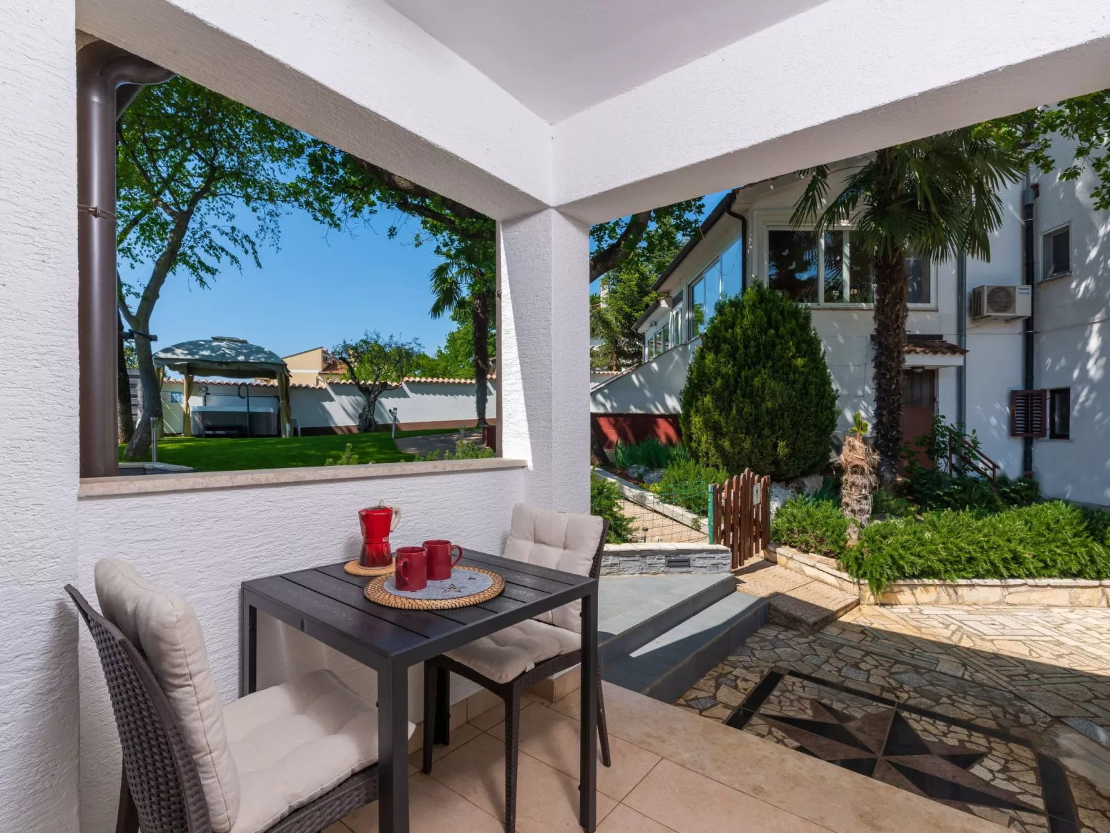 Haus Garden - Dehors