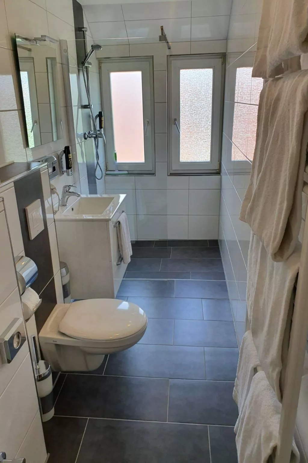 Kernsaniertes Apartment in ruhiger und zentraler Lage - Image-tags.info