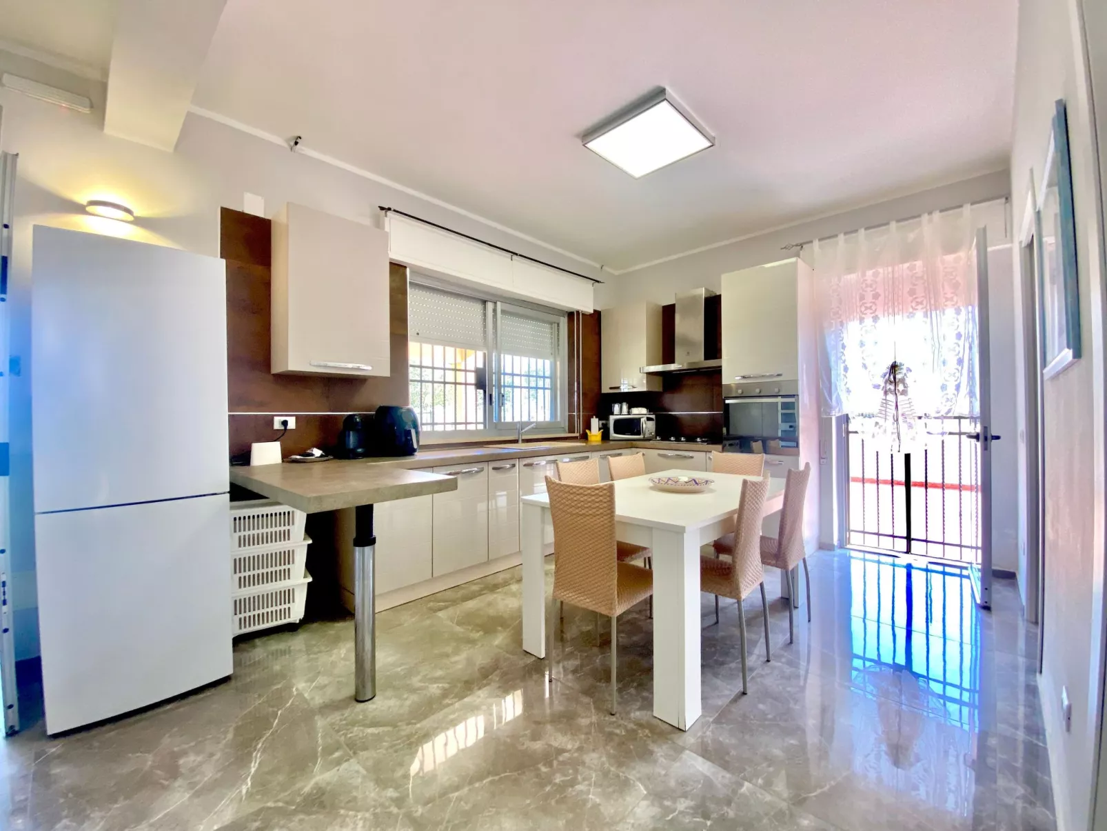 Villa Grace, Strand 200 m entfernt - Image-tags.info