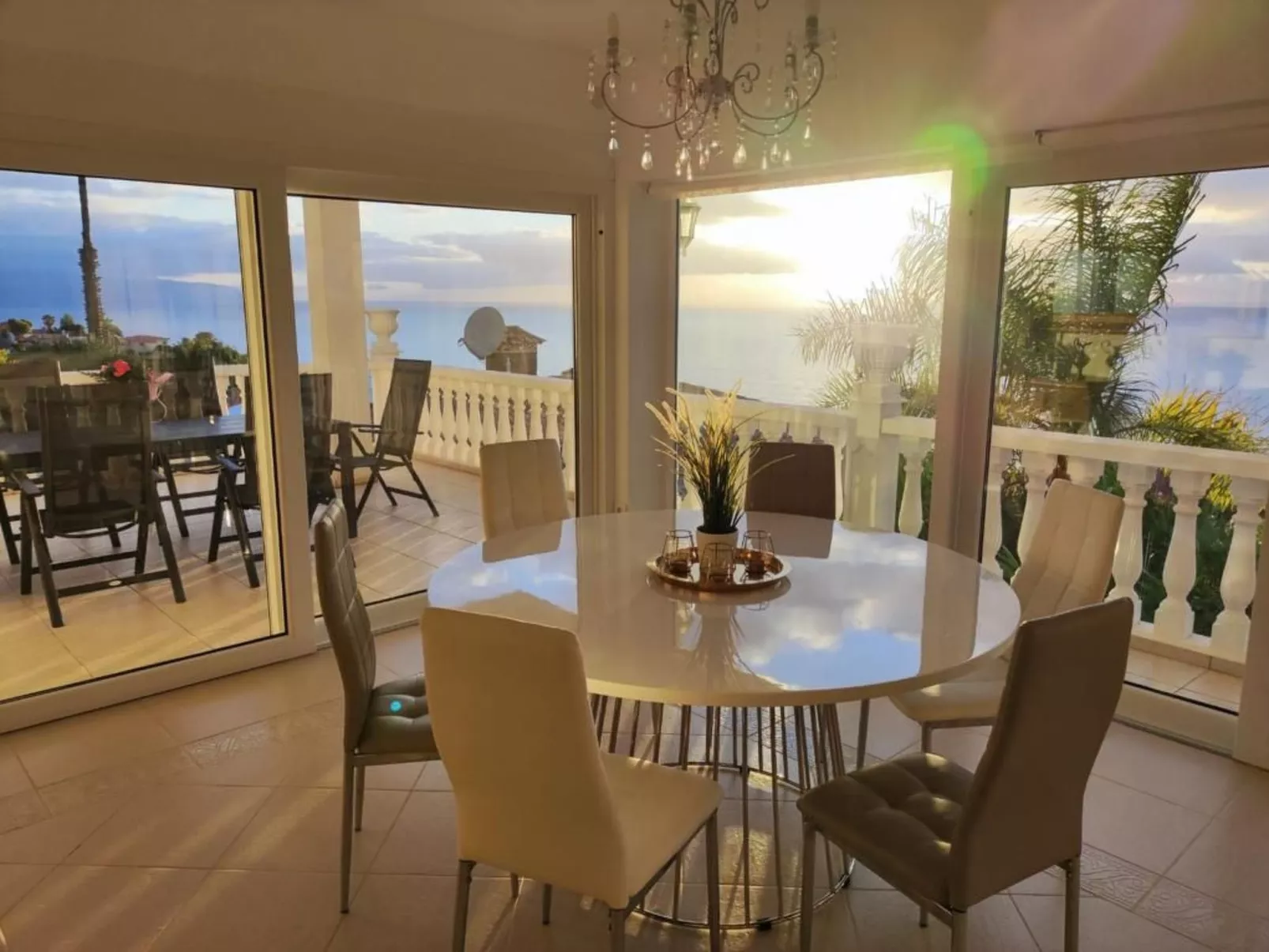 In El Sauzal mit Großem Pool und Meerblick - Image-tags.info