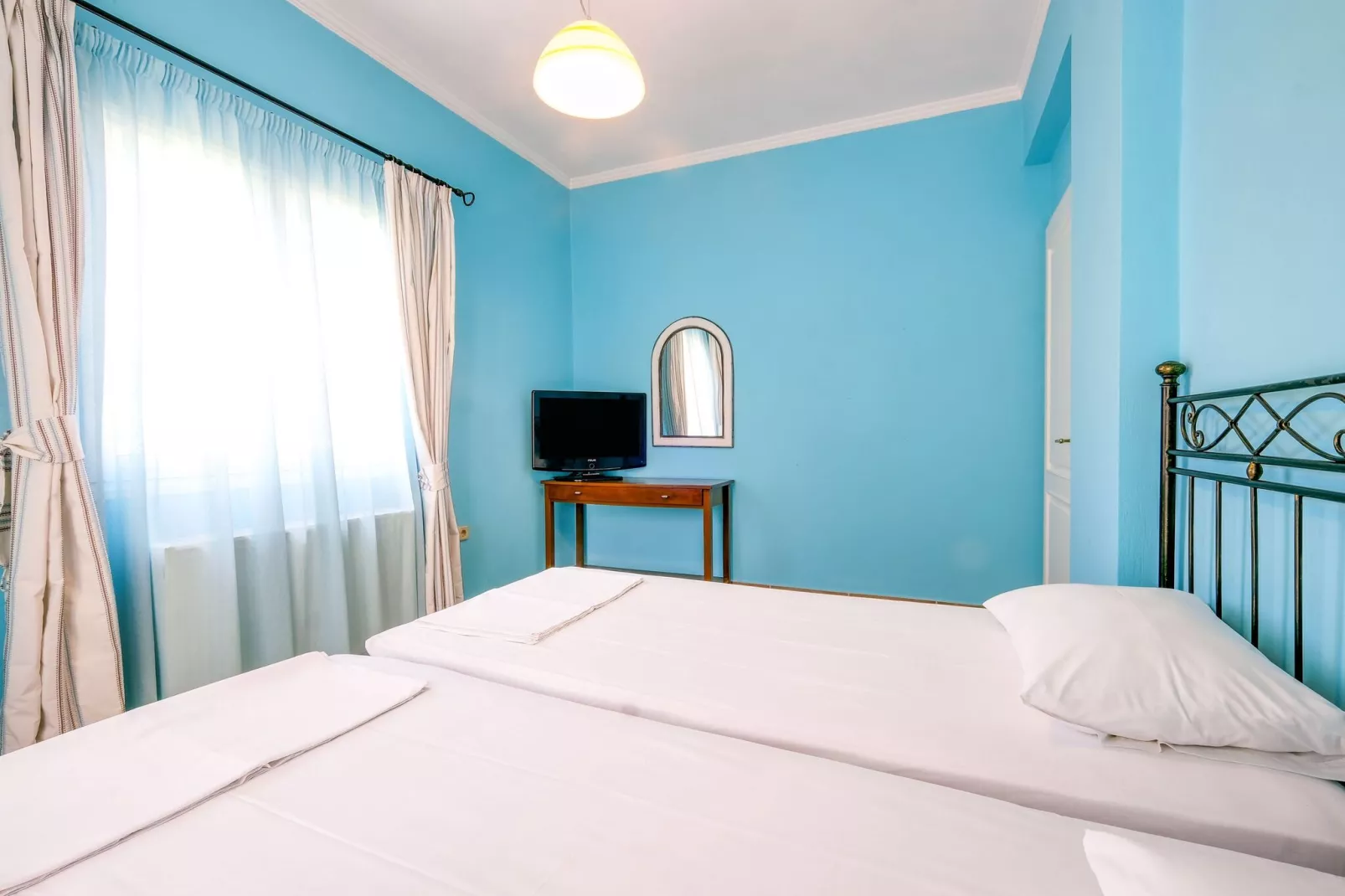 Casa Bianca-Bedroom
