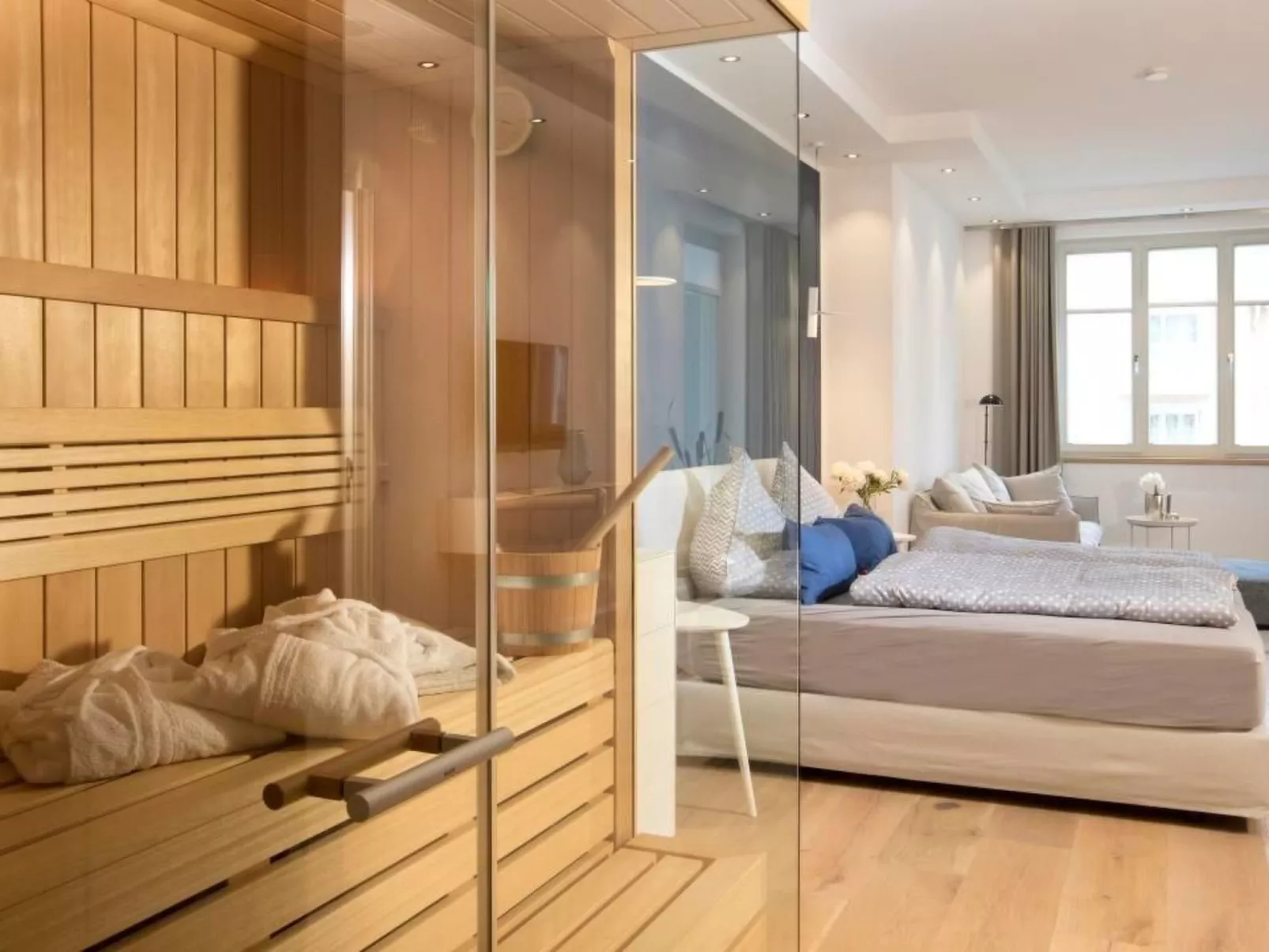 East Cloud - Image-tags.info