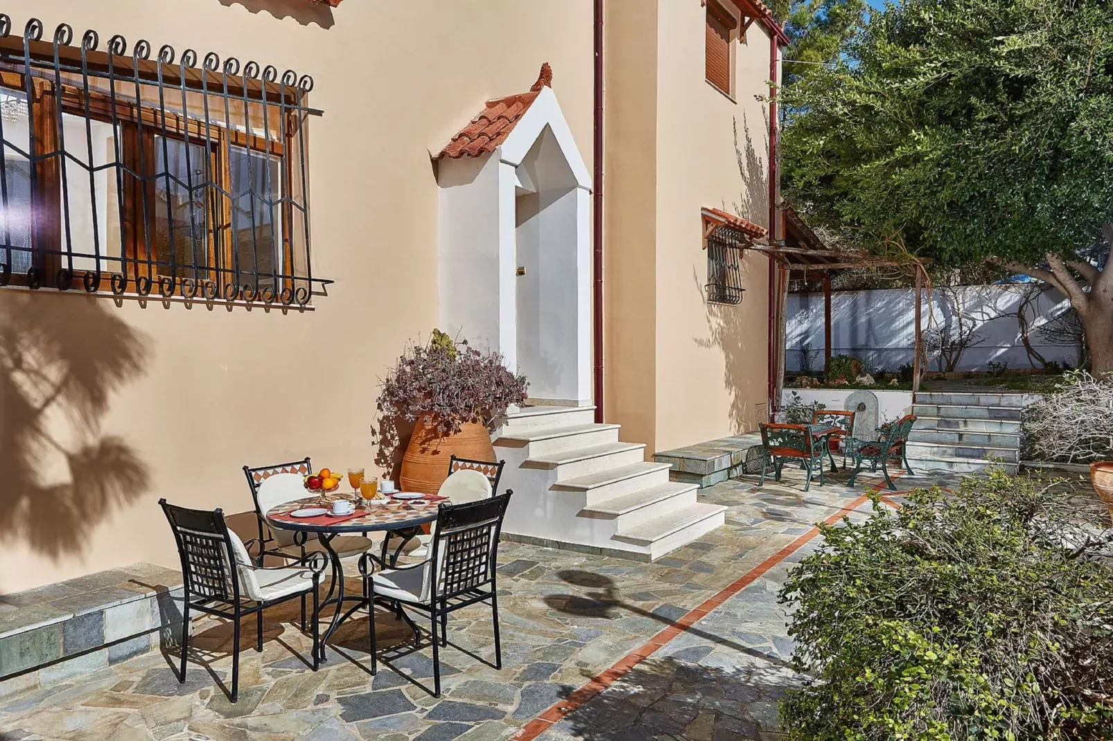 Villa Karteros-Exterior summer