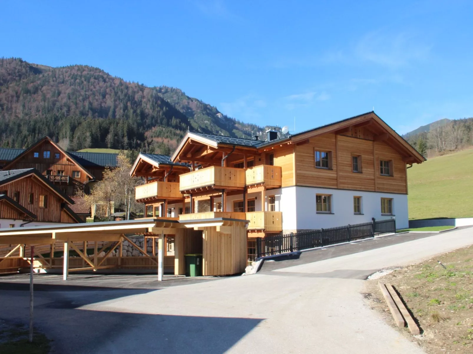 In Rußbach Am Pass Gschütt mit Garten, Terrasse und Grill - Image-tags.info