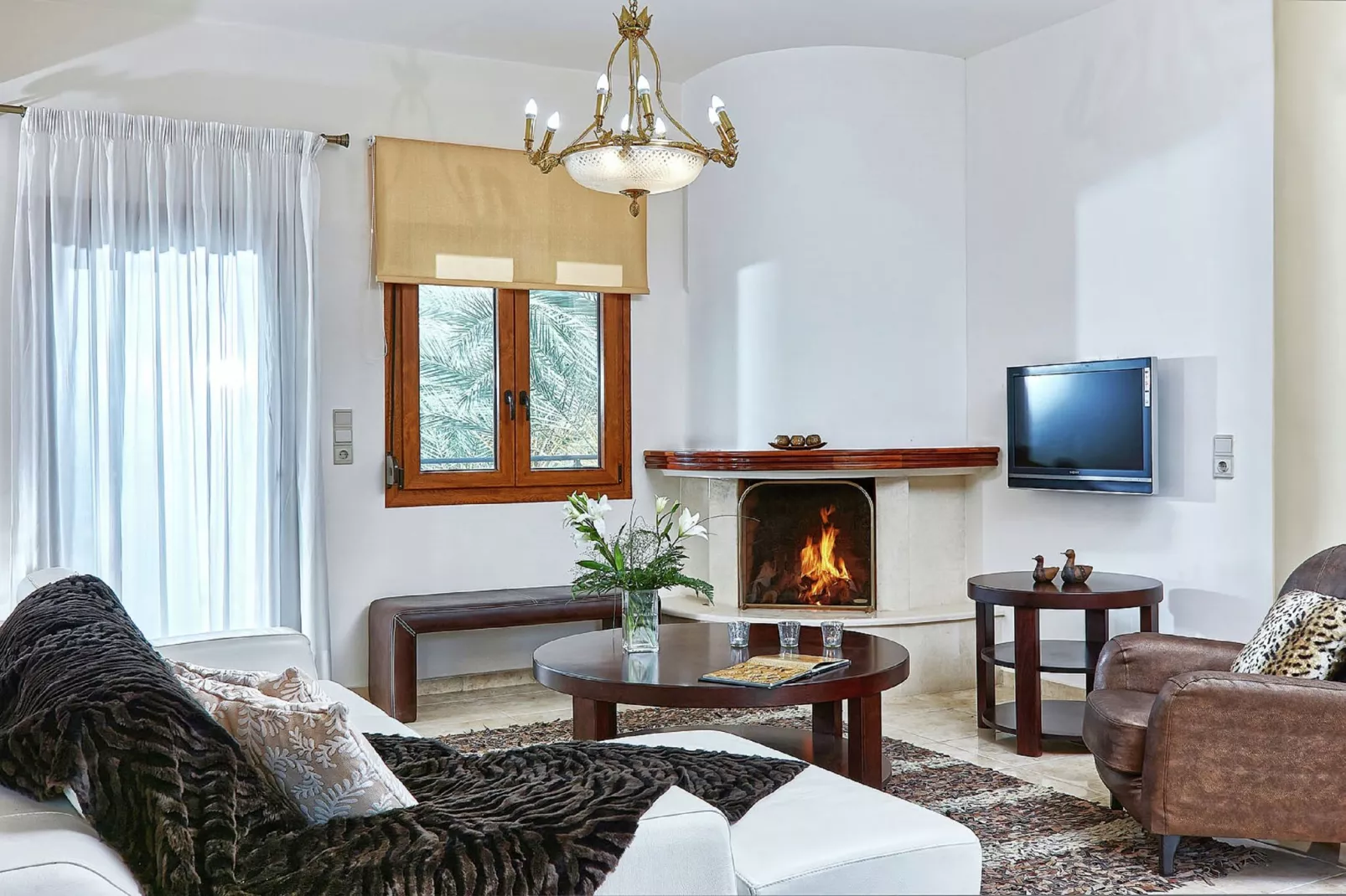 Villa Karteros-Living room
