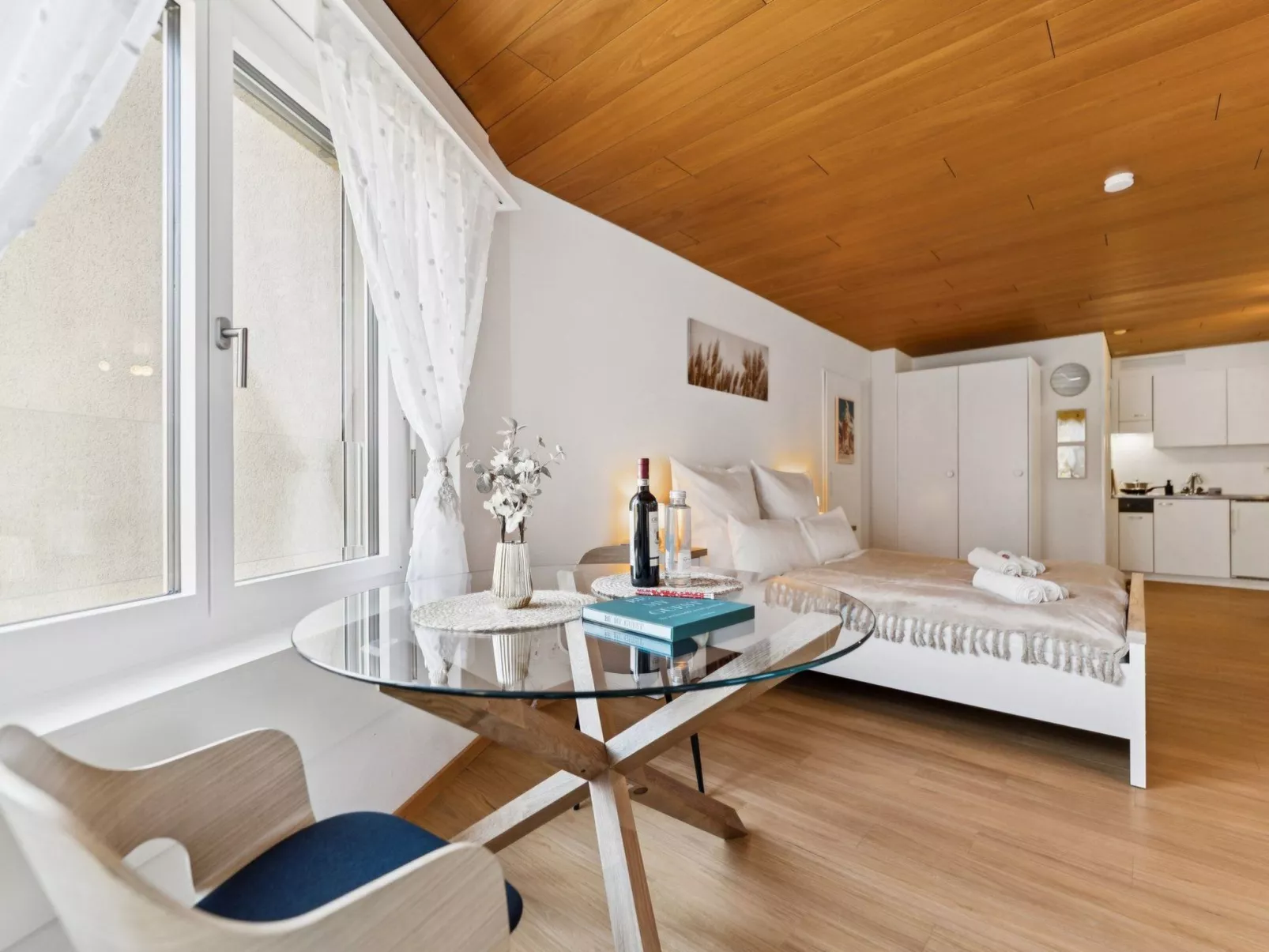 Lake View Studio - Image-tags.info