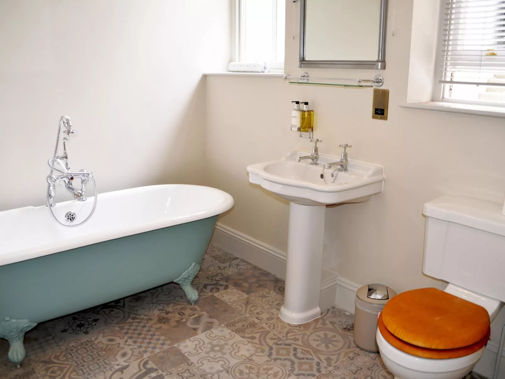 Große Ferienwohnung in Barbican mit Terrasse-Image-tags.info