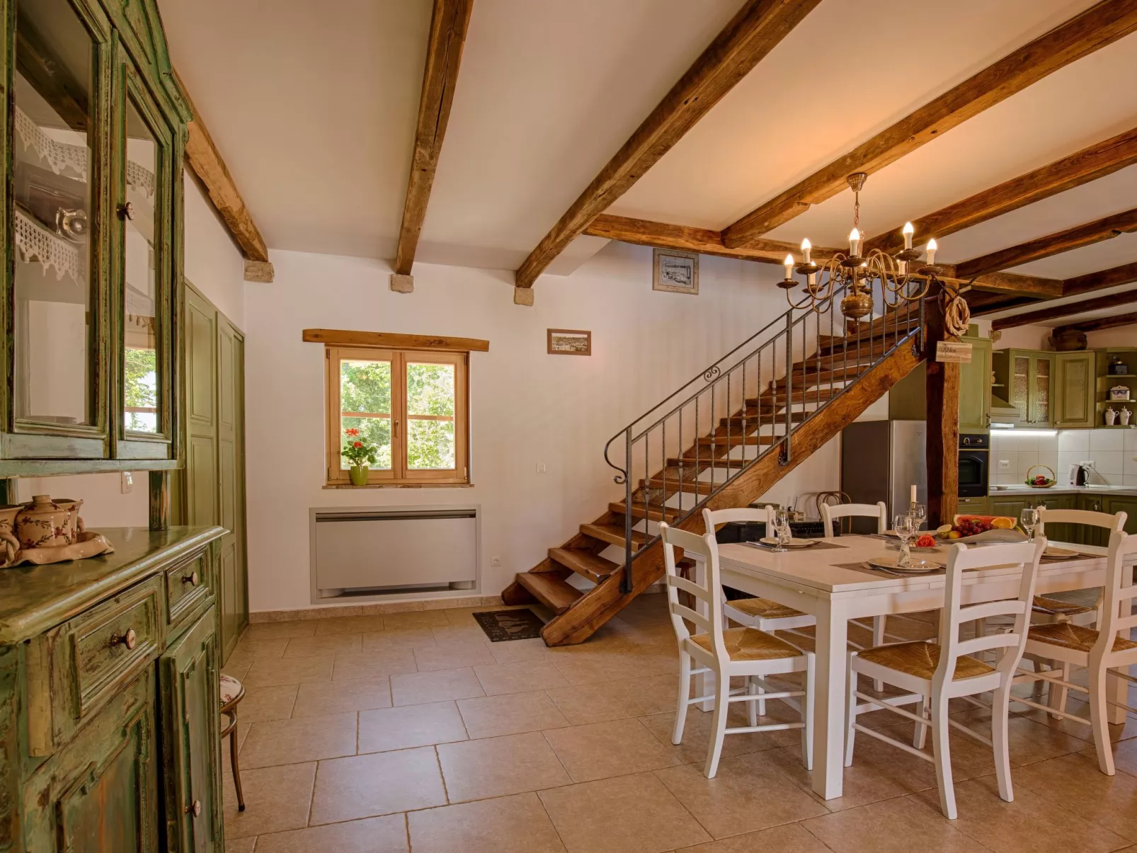 In Kras mit privatem Parkplatz - Image-tags.info