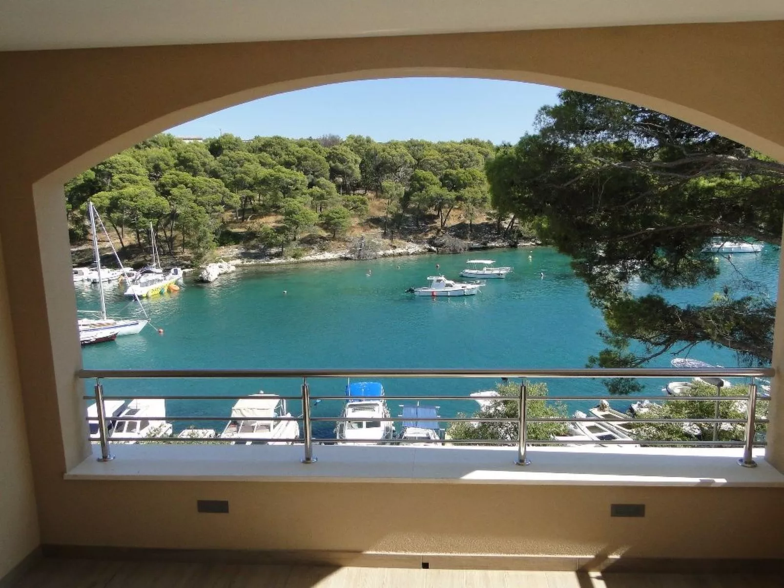 Villa Aurea 4 - Image-tags.info