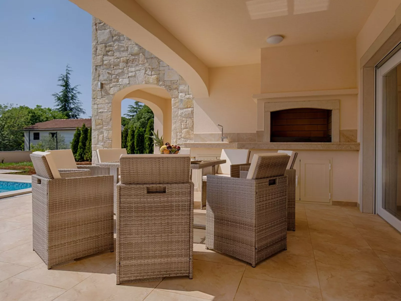 Haus in Pinezići mit privatem Pool - Image-tags.info