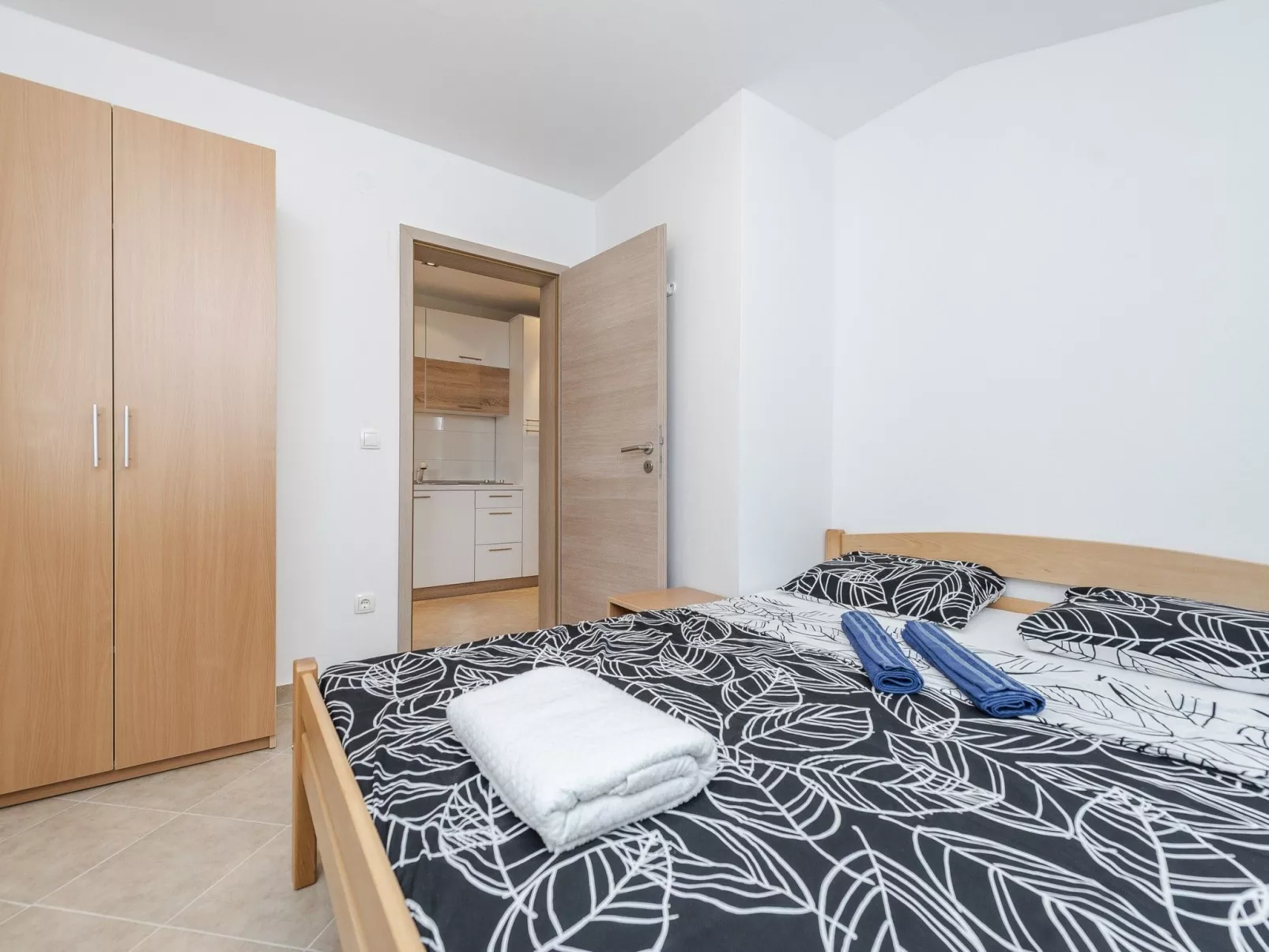 Apartment Simic 5 - Image-tags.info