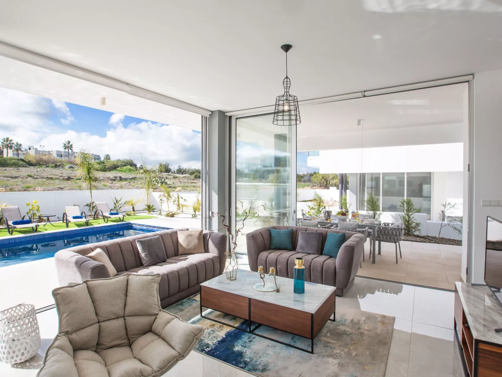 3-Schlafzimmer-Villa mit privatem Pool im Zentrum - Image-tags.info