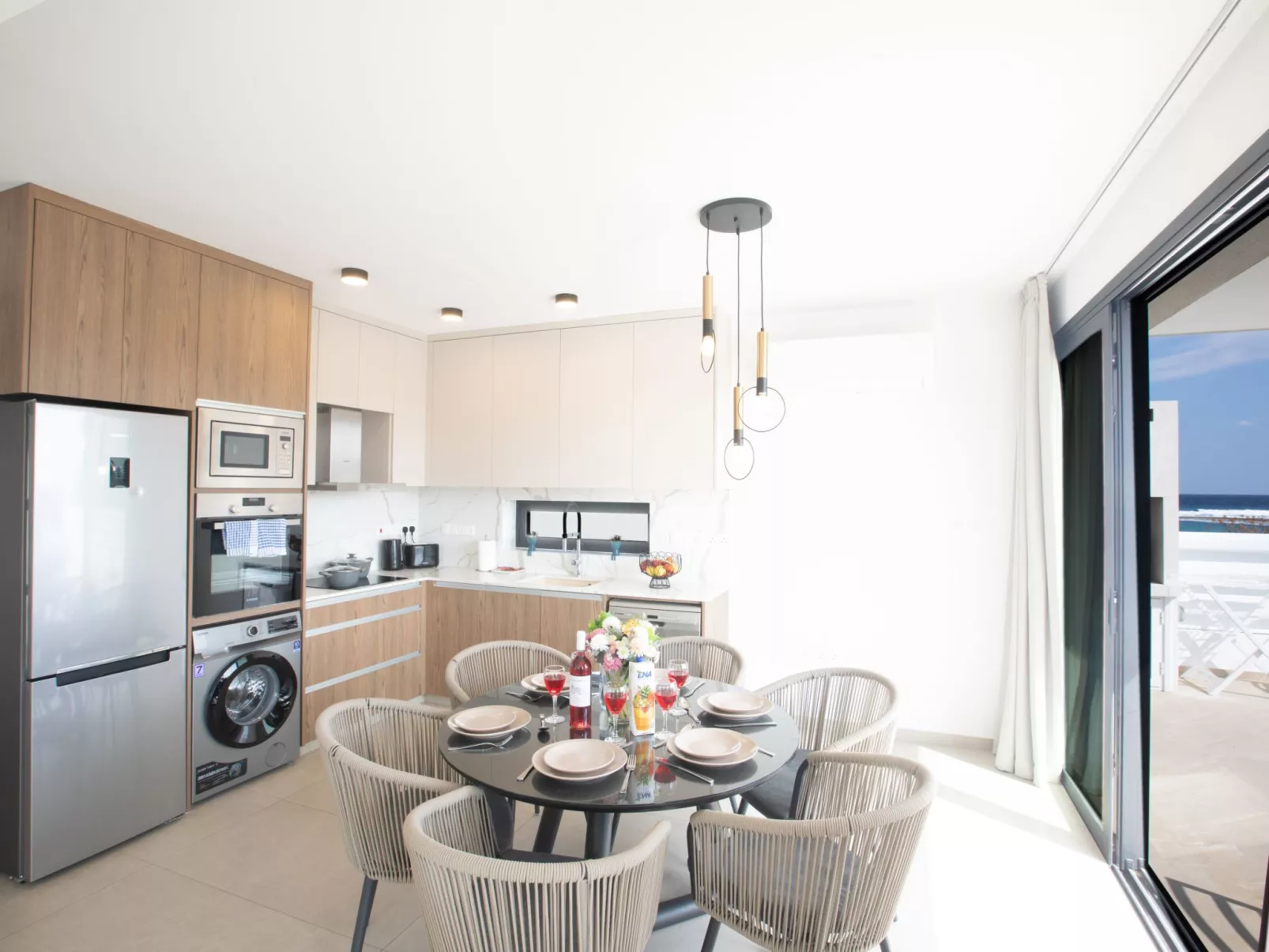 Haus in Paralimni mit Doppelveranda - Image-tags.info