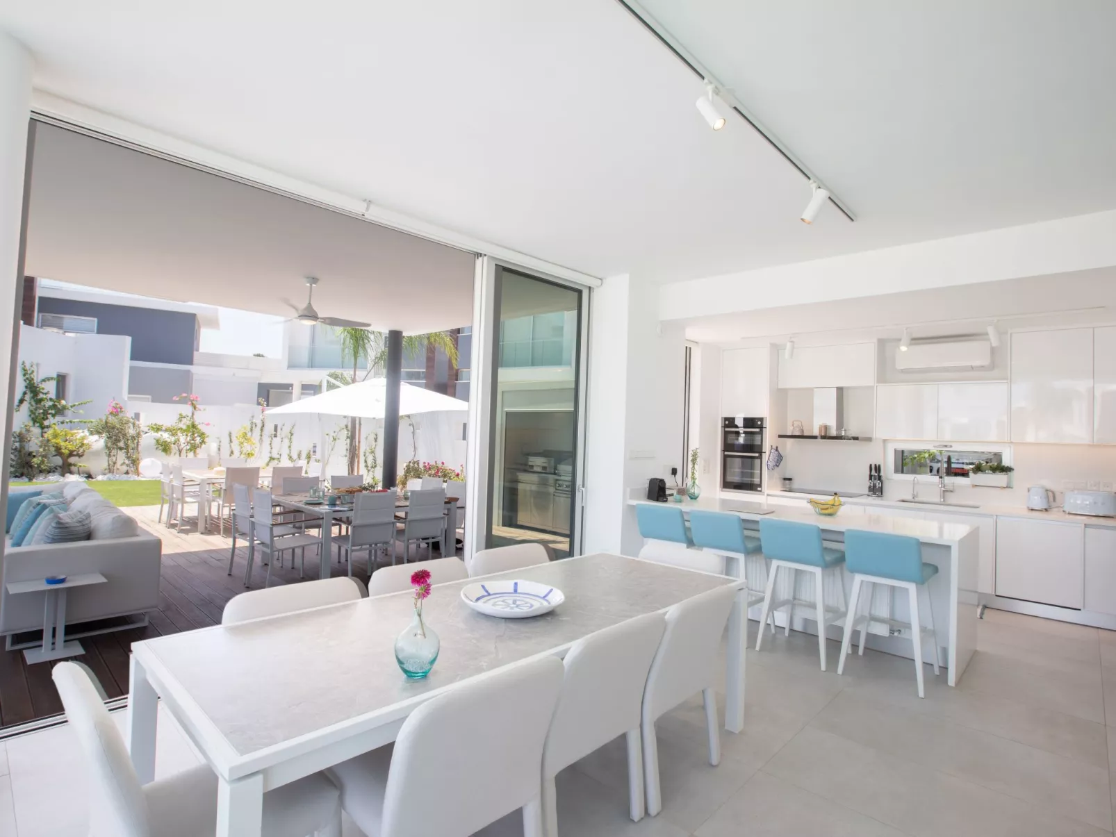 Protaras Olivine Villa mit herrlichem Garten, Pool - Image-tags.info