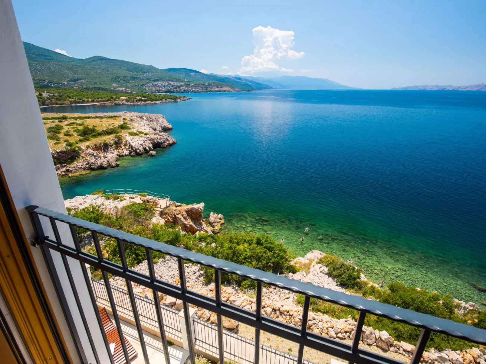 Wohnung "Zayml Povile" mit Blick auf das Wasser - Image-tags.info