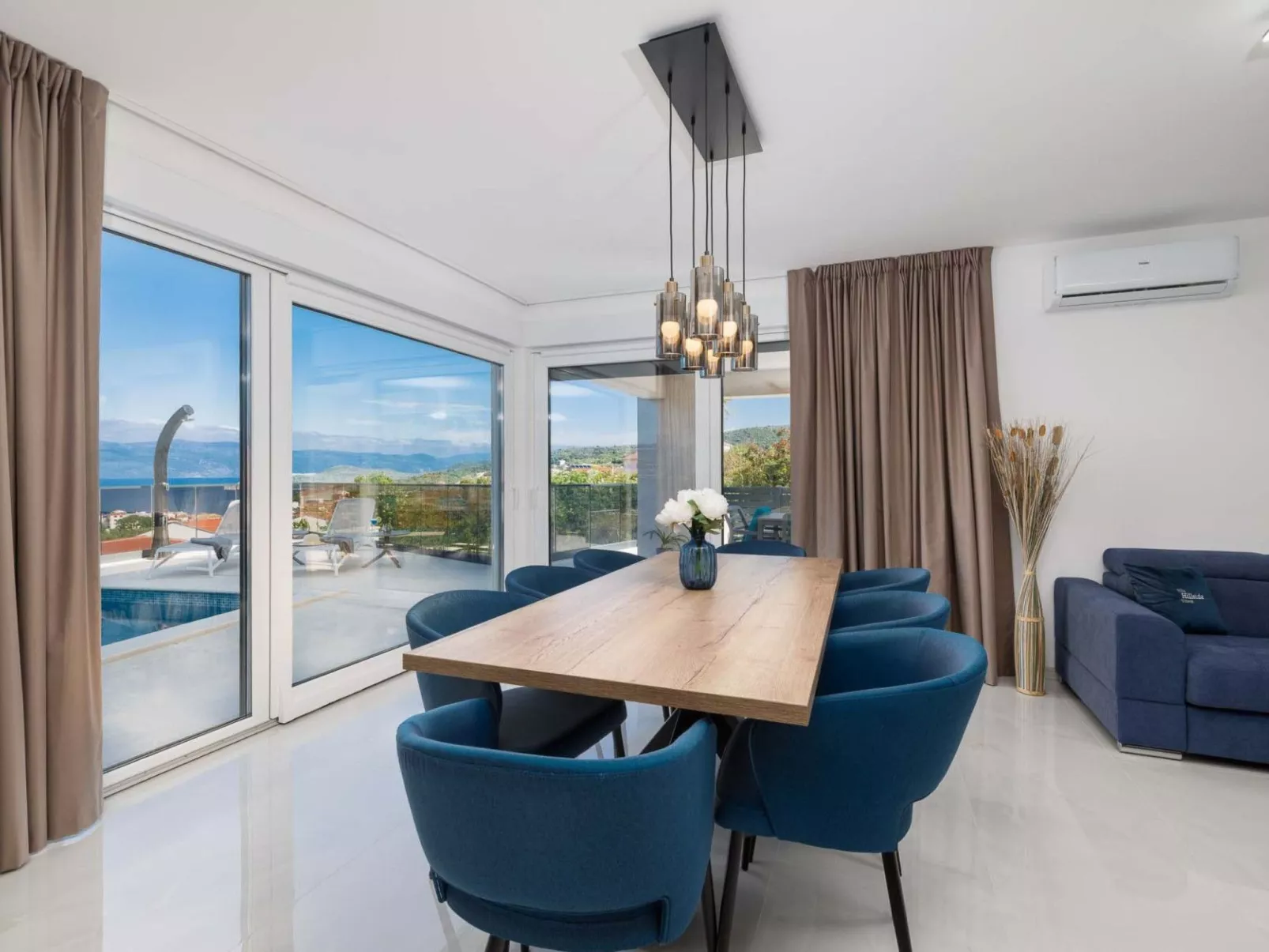 Brandneue Villa - Pool mit Panoramablick aufs Meer - Image-tags.info