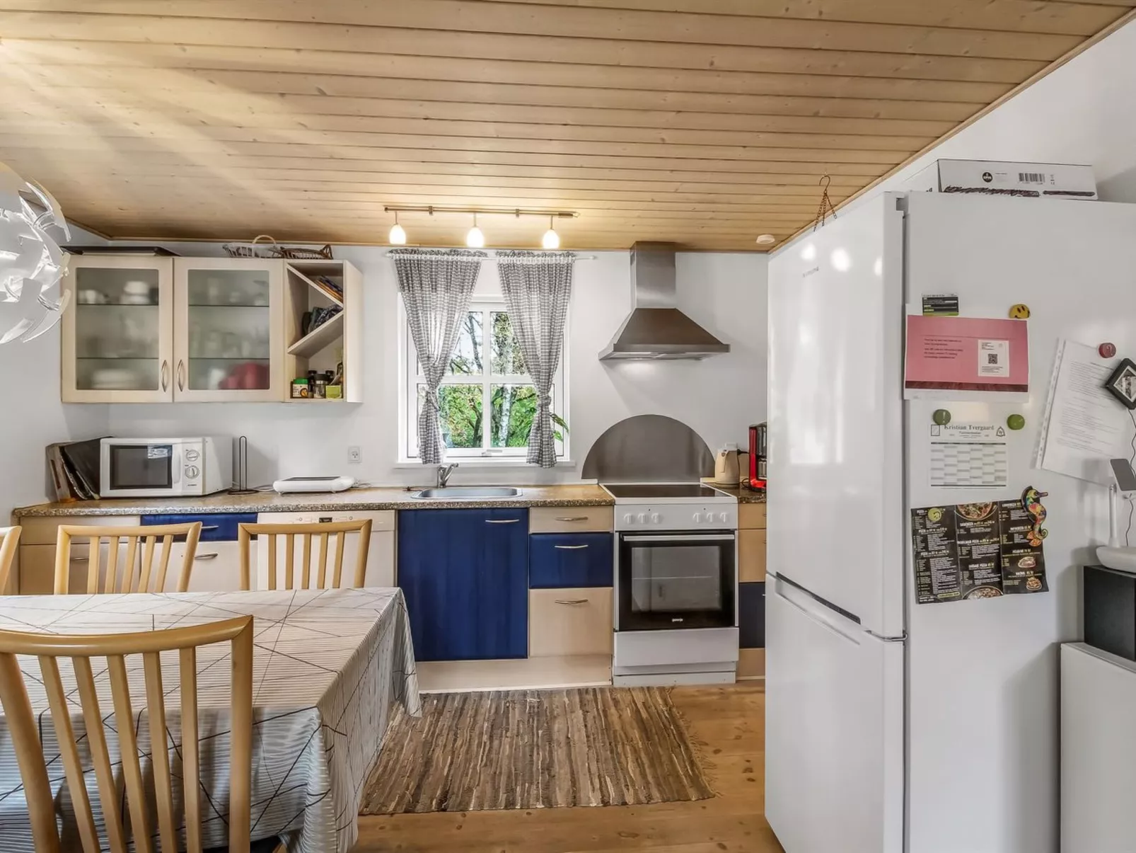 "Tomassine" - Drinnen