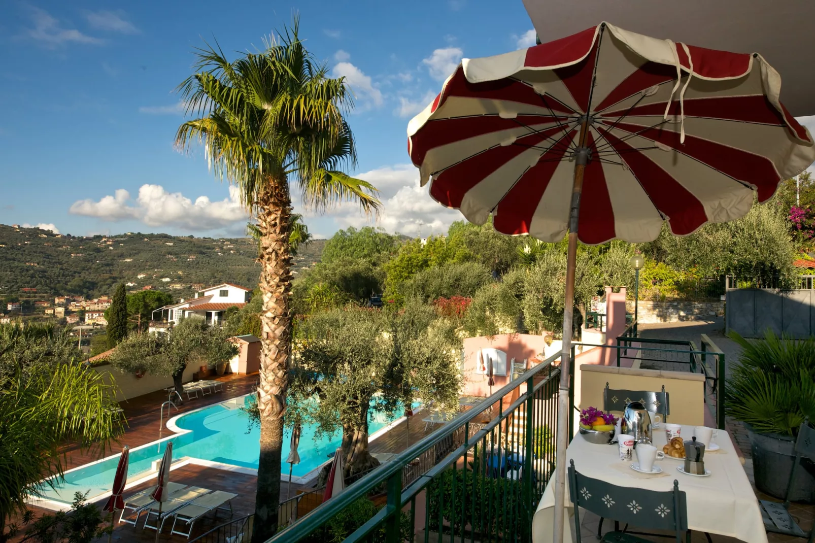 RESIDENCE VILLA GIADA IMPERIA - THREE-ROOM APT 6 PAX Lavanda R6 - Terrasse / balcon