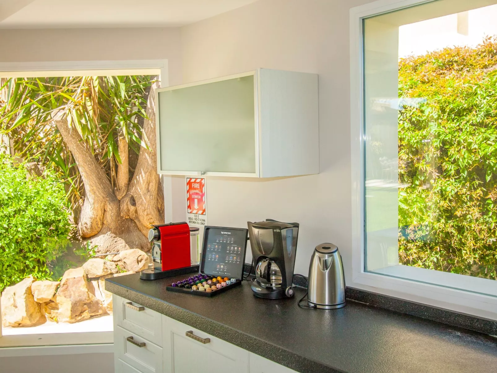 In der Nähe des Strandes, beheiztes Schwimmbad, Spielraum, Spielzimmer, etc - Drinnen