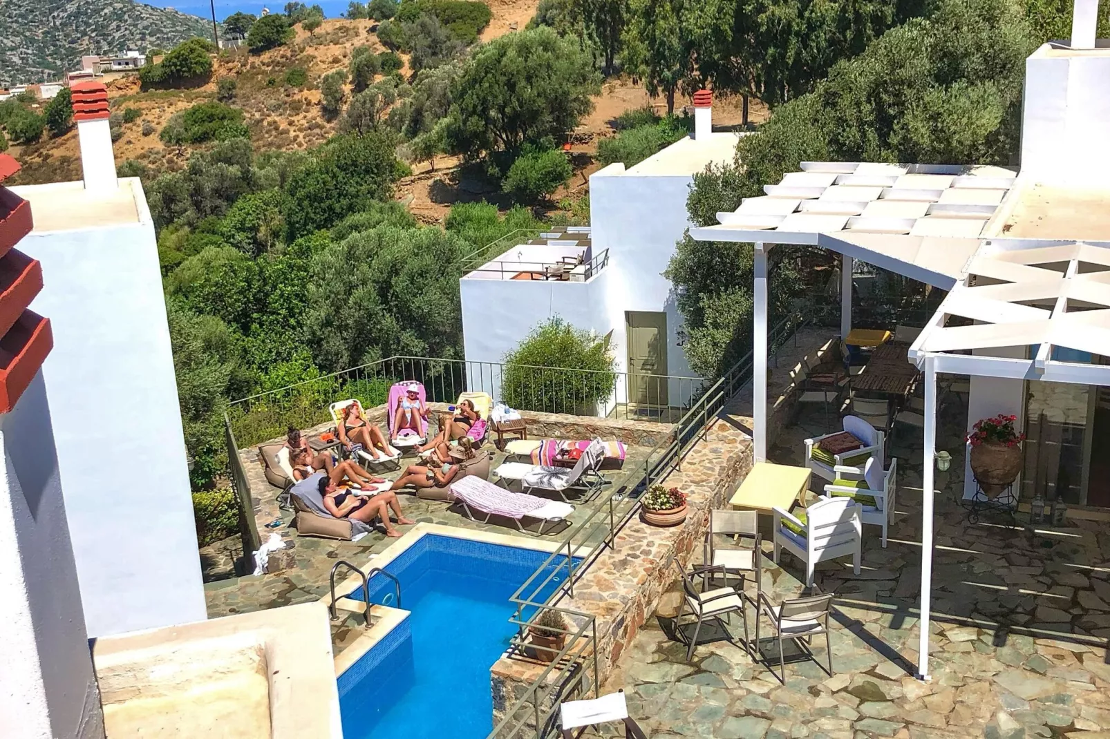 Mourtzanakis Eco Residence Achlada - Villa-Gardens summer