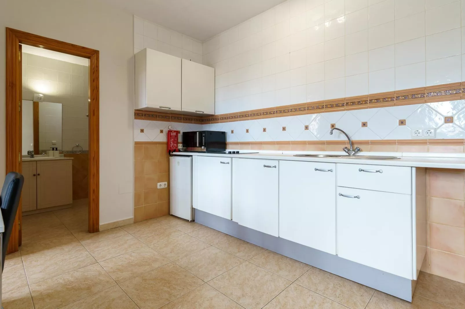 La Cala Boulevard Apartment 1 - CT 138-Küche