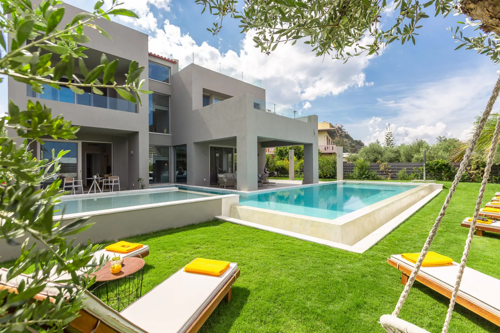 Sissy Villa-Exterior summer