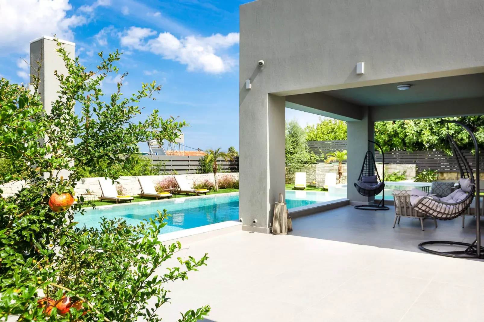 Sissy Villa-Exterior summer